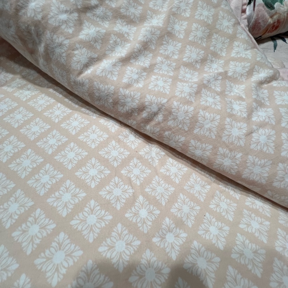 Source Unknown Floral 3pc Comforter Set in Pink and Cream - Picture 6 of 7